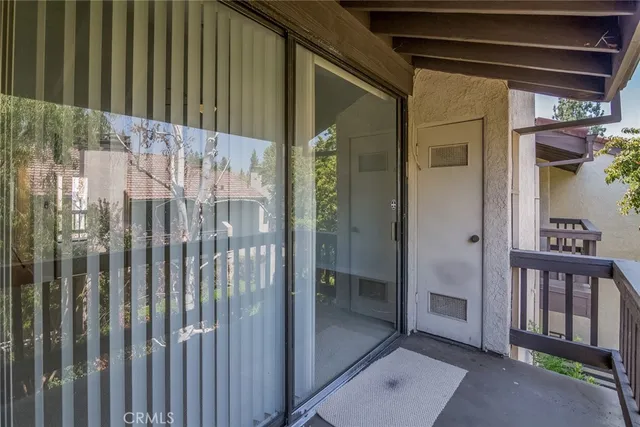 $775,000 | 5711 Owensmouth Avenue, Unit 116, Woodland Hills, CA 91367