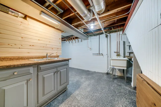 $200,000 | 5009 Arlington Street, Loves Park, IL 61111