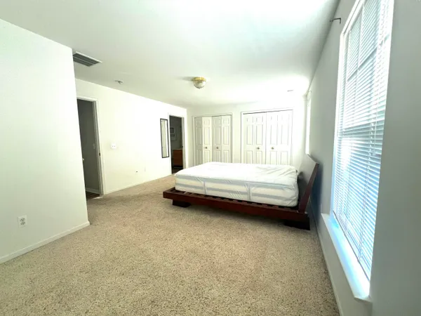 $1,900 | 2782 South Knightsbridge Circle, Ann Arbor, MI 48105