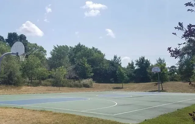 $1,900 | 2782 South Knightsbridge Circle, Ann Arbor, MI 48105