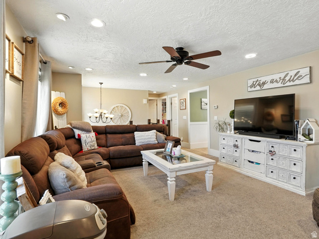 2802 West 4875th Street South Roy, UT 84067 - Photo 4 of 29