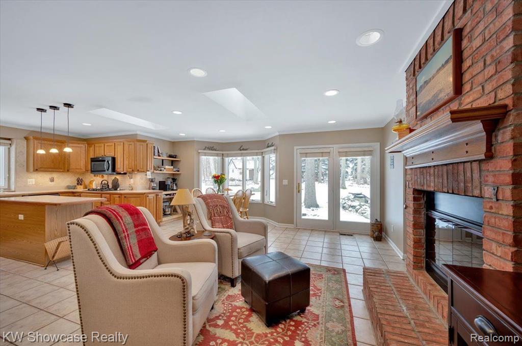 1405 Timber Ridge Court Milford, MI 48380 - Photo 12 of 42 Gallery Image 12
