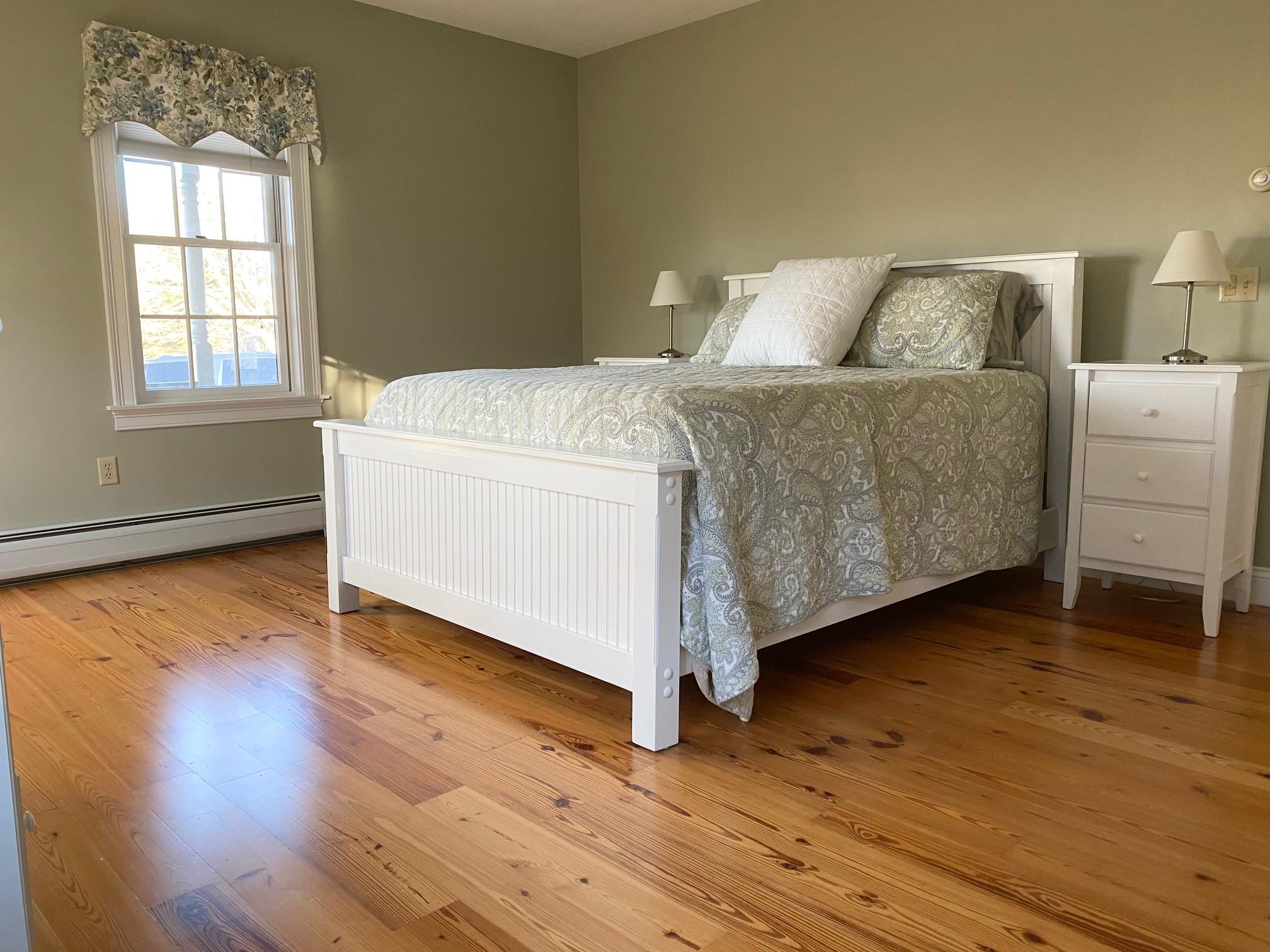 37 Horsefoot Path Dennis, MA 02638 - Photo 12 of 50 a living room with furniture and a wooden floor
