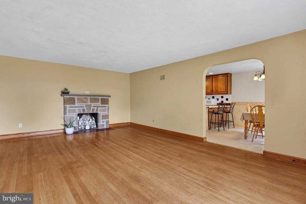 2064 Sycamore Road York, PA 17408 - Photo 12 of 41