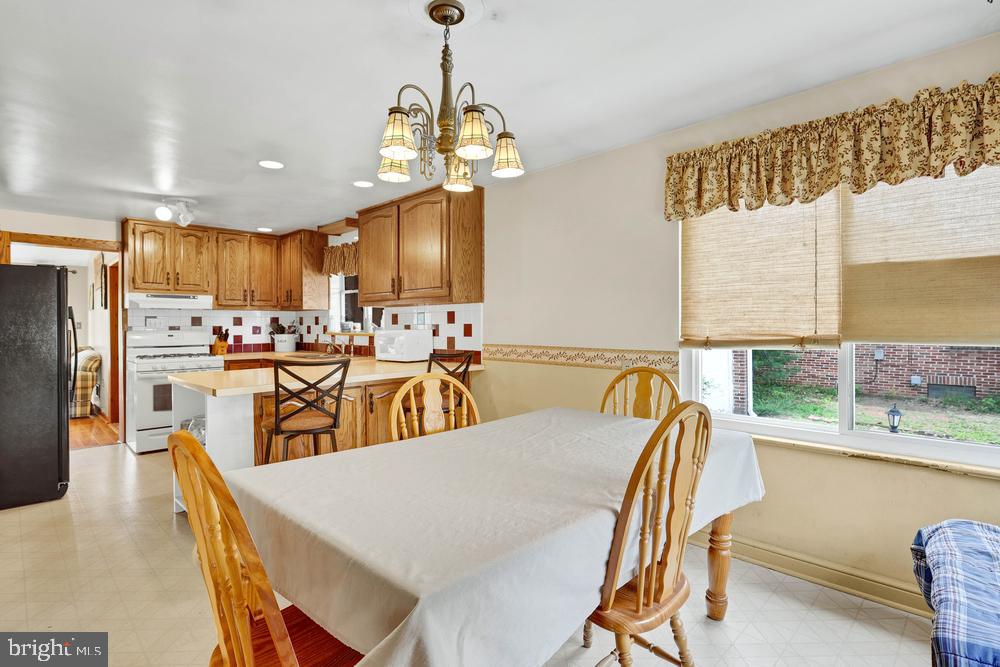 2064 Sycamore Road York, PA 17408 - Photo 16 of 41