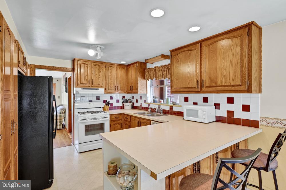 2064 Sycamore Road York, PA 17408 - Photo 18 of 41