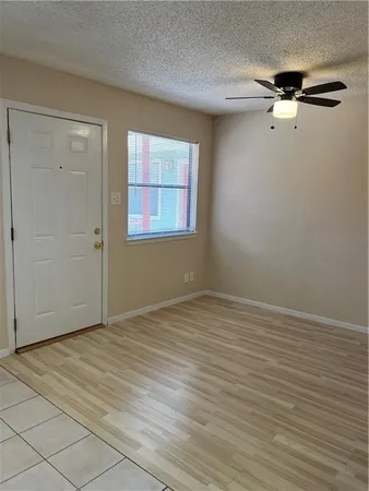 $1,000 | 4405 Avenue A, Unit 20, Austin, TX 78751