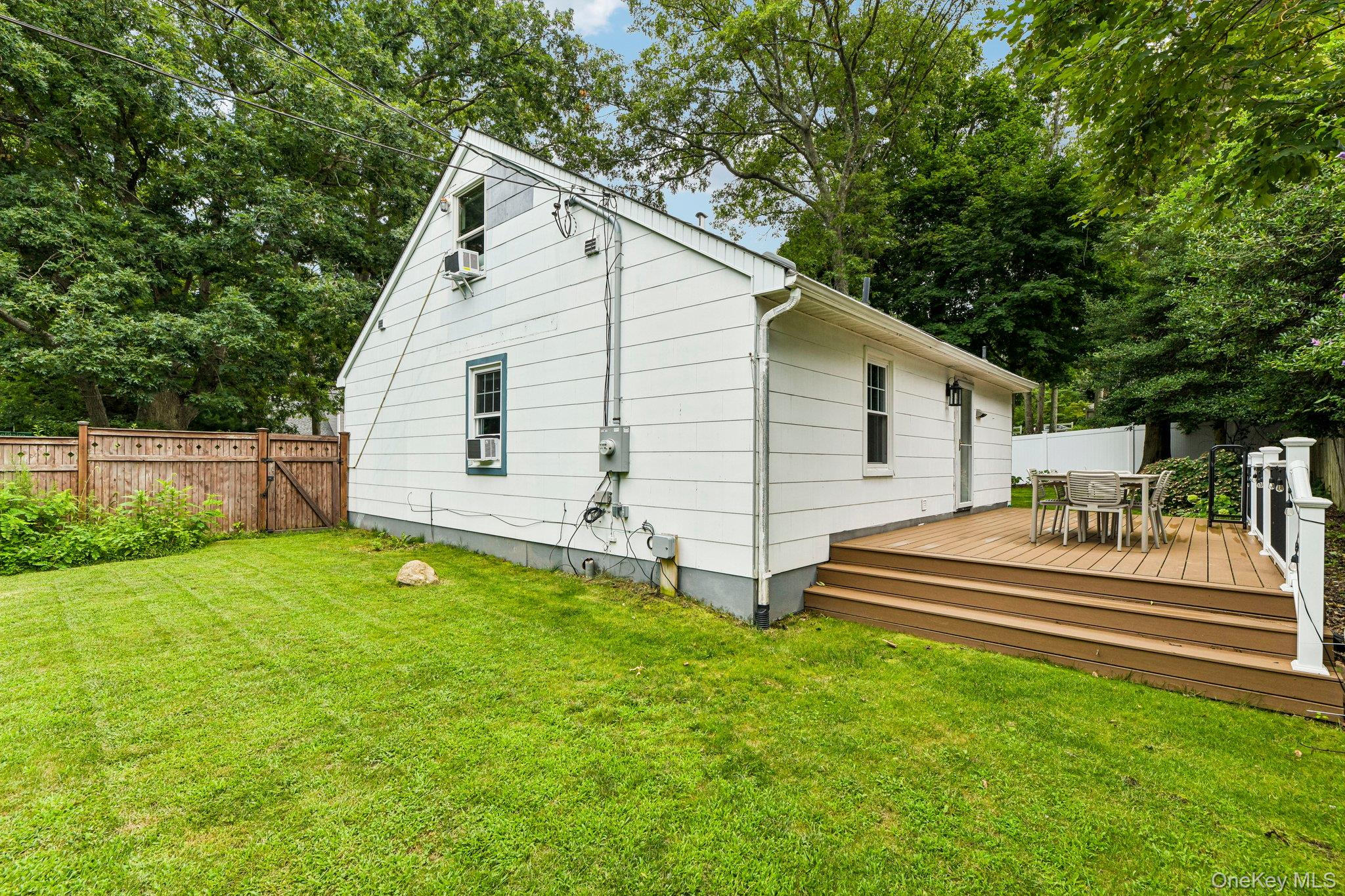 34 Solitaire Road Rocky Point, NY 11778 - Photo 23 of 25 Gallery Image 23