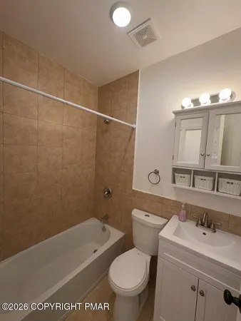 $1,500 | 730 North Main Street, Unit 5, Wilkes Barre, PA 18705