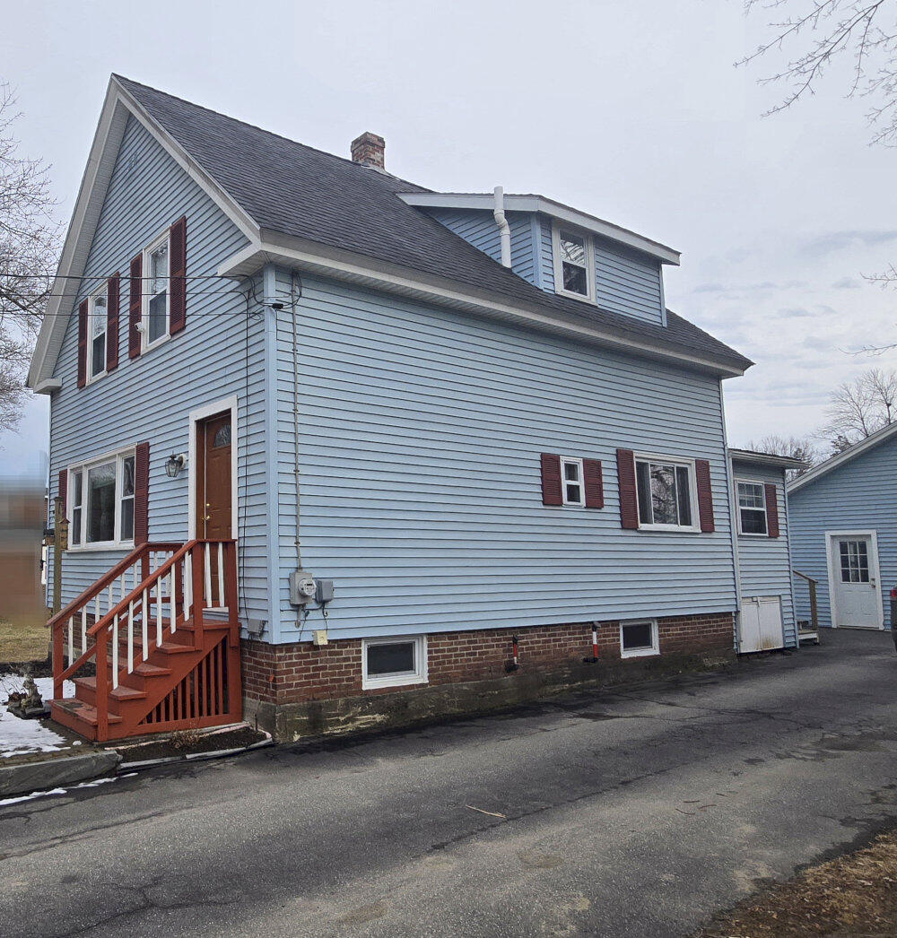 10 Miller Street Benton, ME 04901 - Photo 2 of 17 1000020389_result