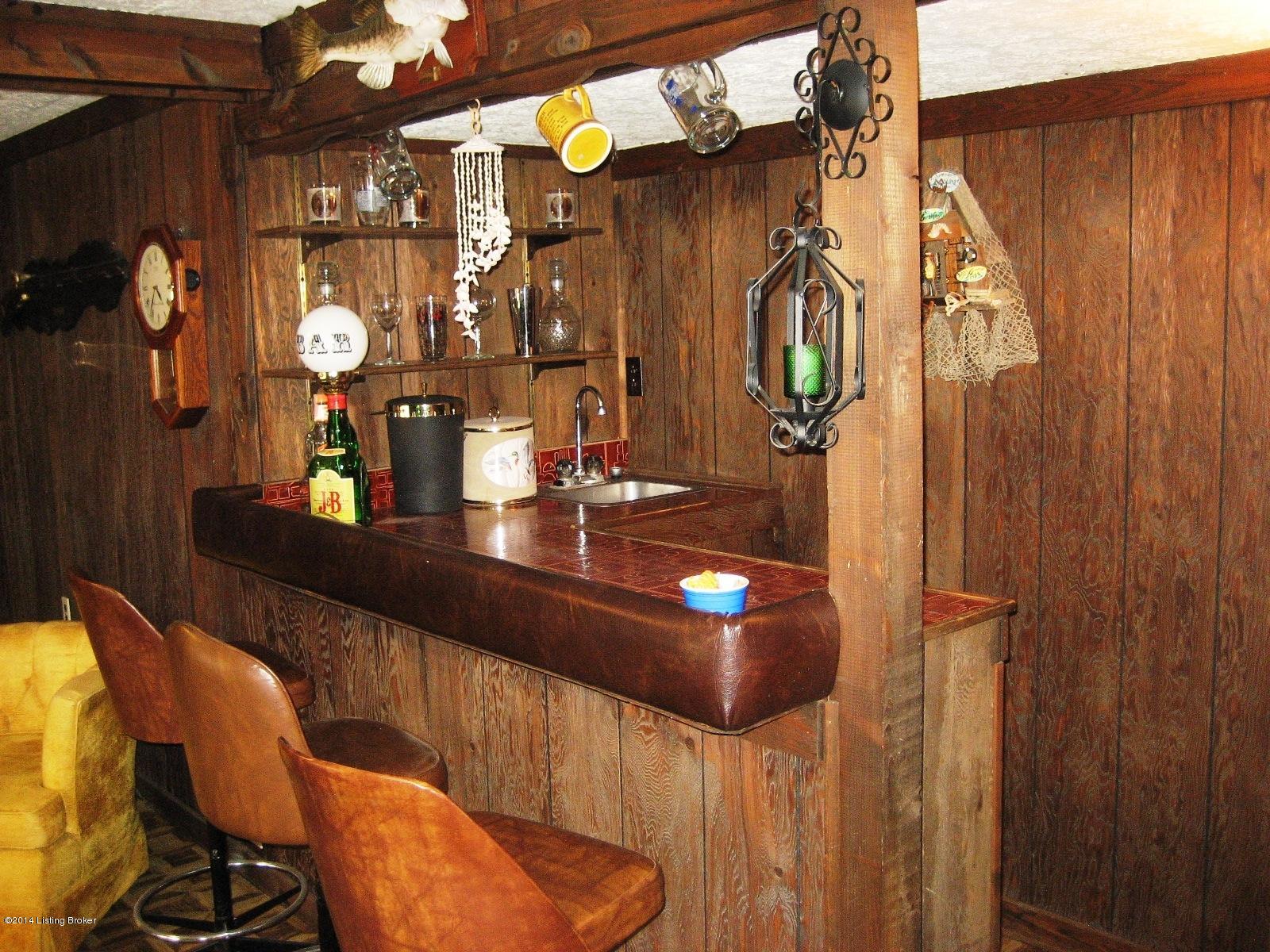 3713 Briar Ridge Road La Grange, KY 40031 - Photo 32 of 39 Wet Bar