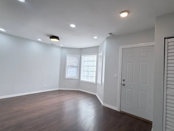 $1,650 | 4613 South St Louis Avenue, Unit 1, Chicago, IL 60632