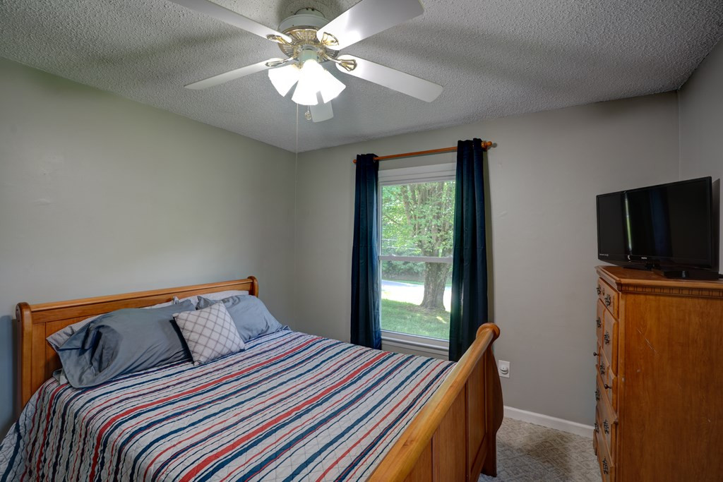 2140 Snowbird Road Robbinsville, NC 28771 - Photo 19 of 33 Gallery Image 19