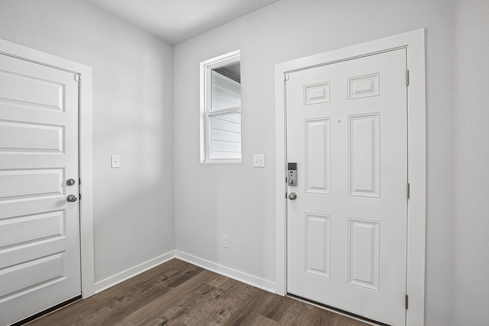 103 Two Bits Lane Elgin, TX 78621 - Photo 26 of 28 Gallery Image 26