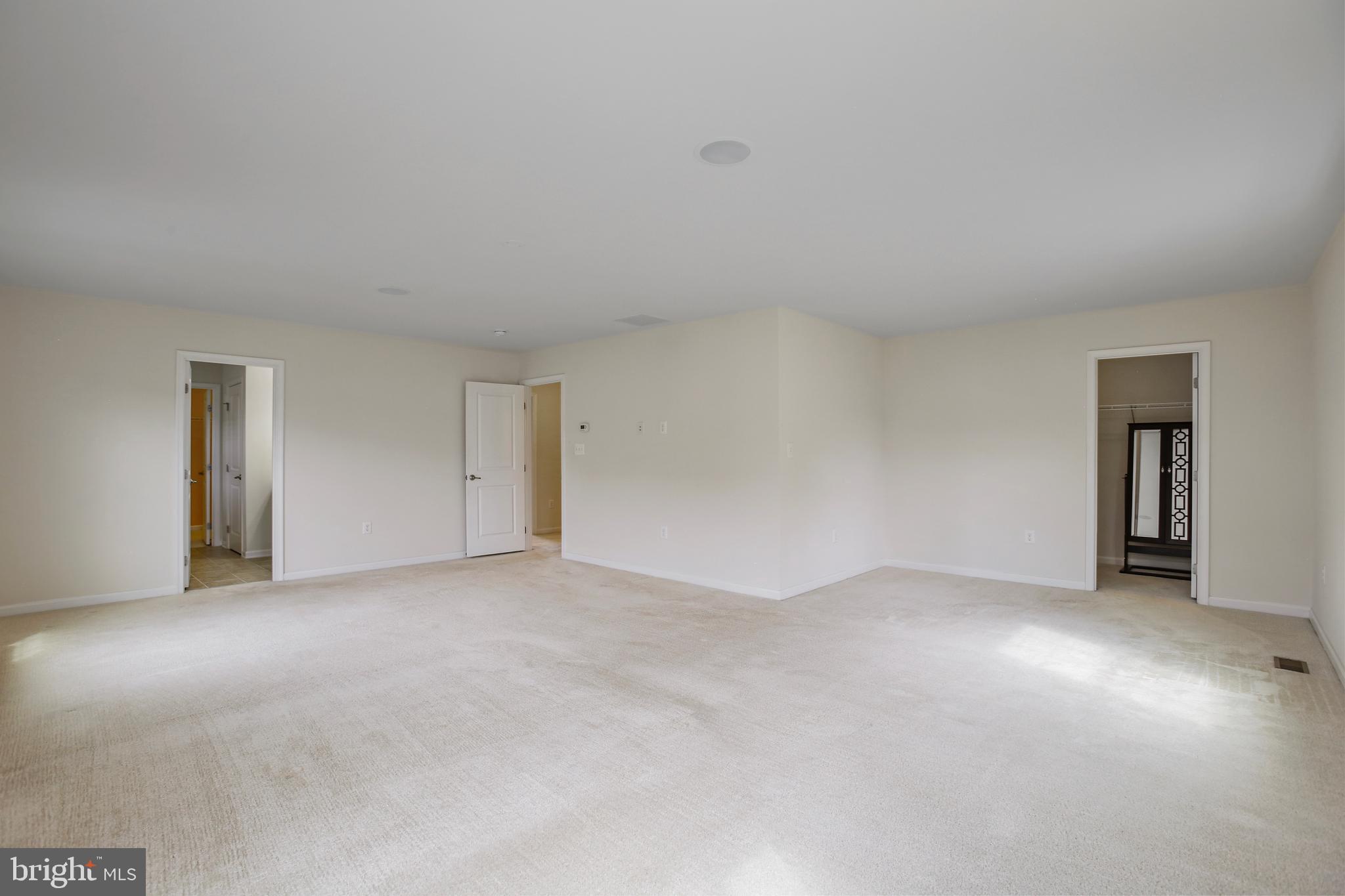 41597 Hoffman Drive Aldie, VA 20105 - Photo 23 of 42 a view of empty room