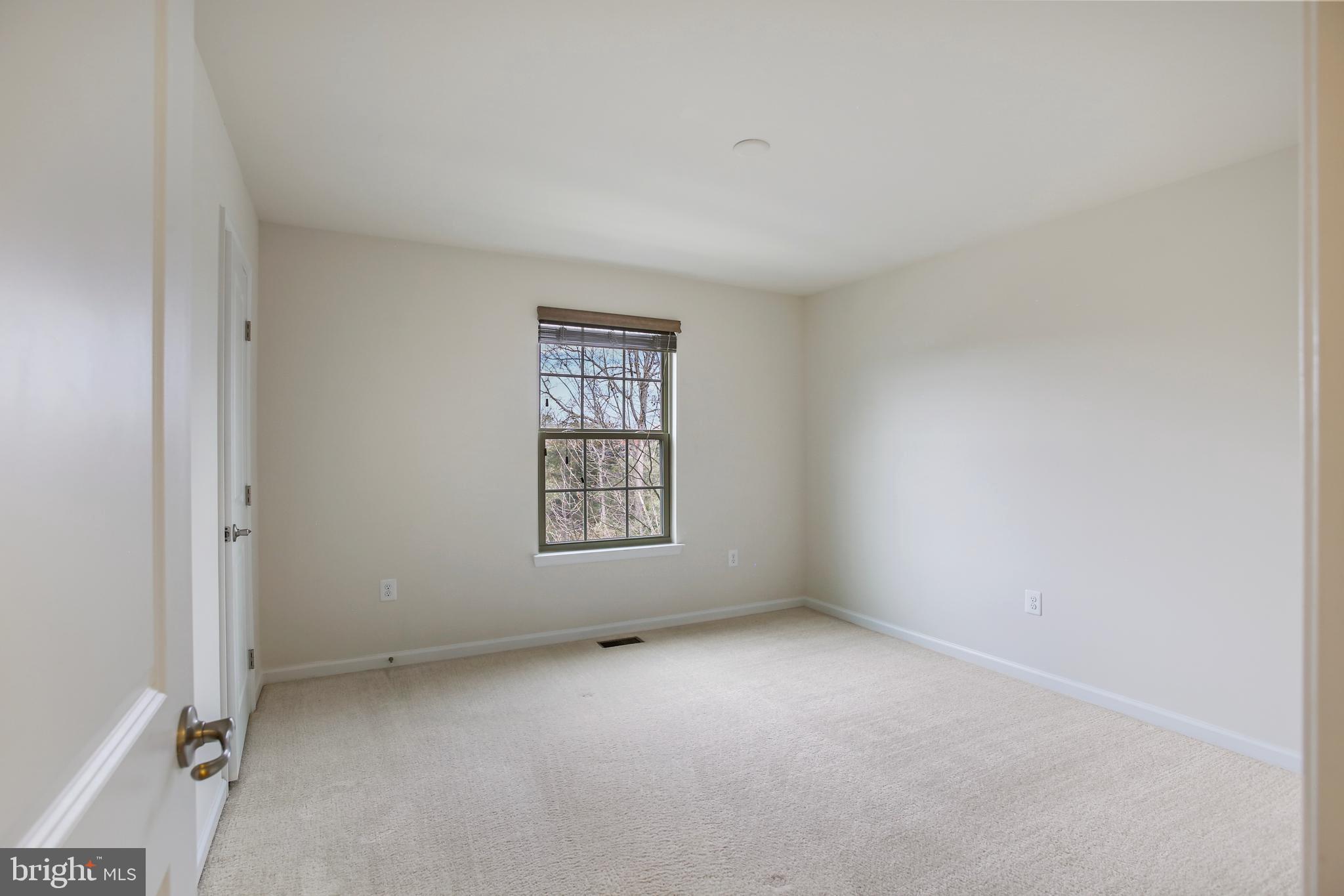 41597 Hoffman Drive Aldie, VA 20105 - Photo 32 of 42