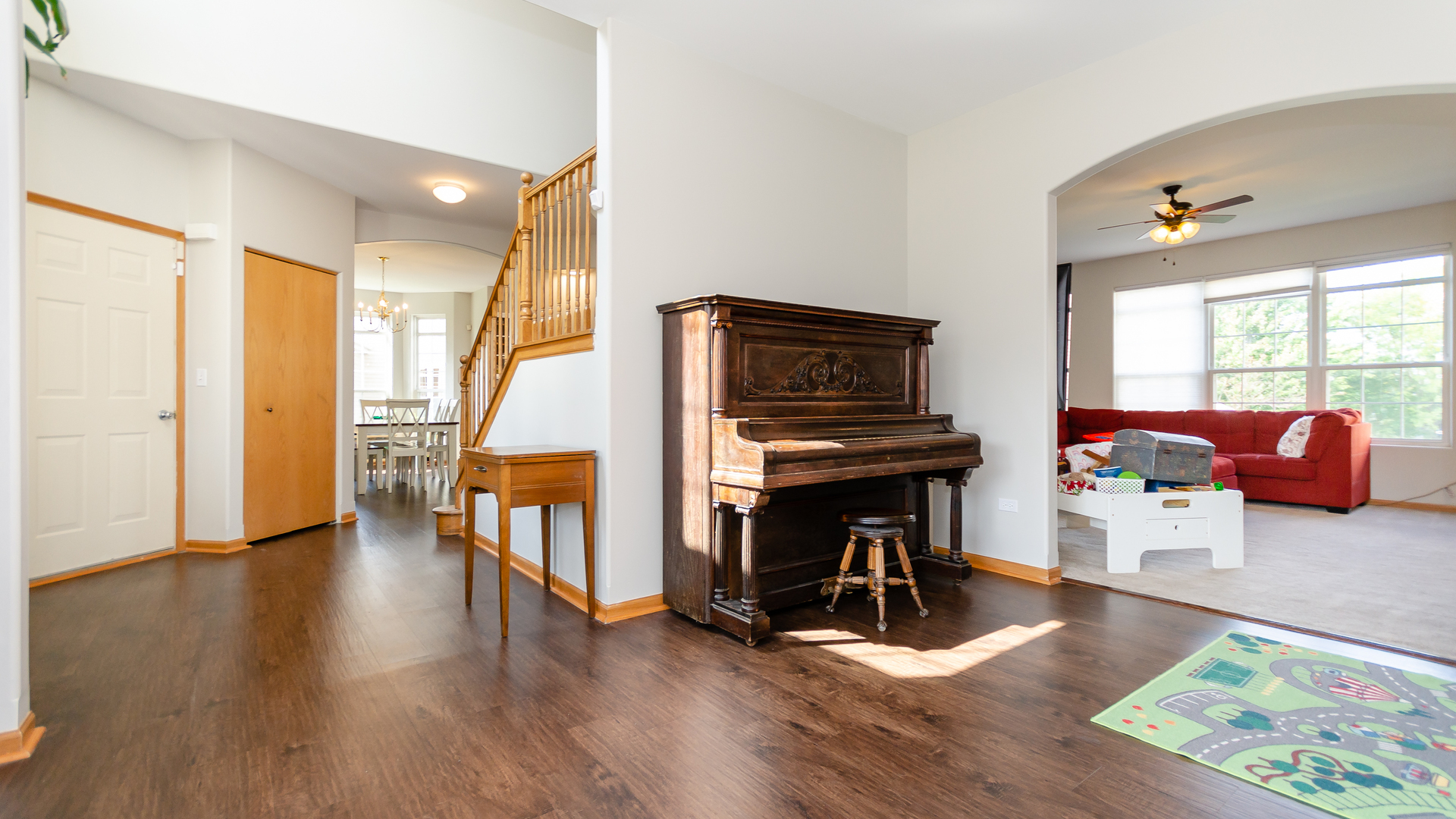 758 Rockhurst Road Bolingbrook, IL 60440 - Photo 6 of 37