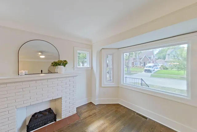 $359,900 | 1935 Church Place, Trenton, MI 48183