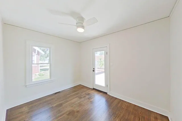 $359,900 | 1935 Church Place, Trenton, MI 48183