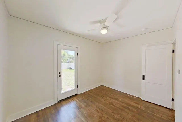 $359,900 | 1935 Church Place, Trenton, MI 48183