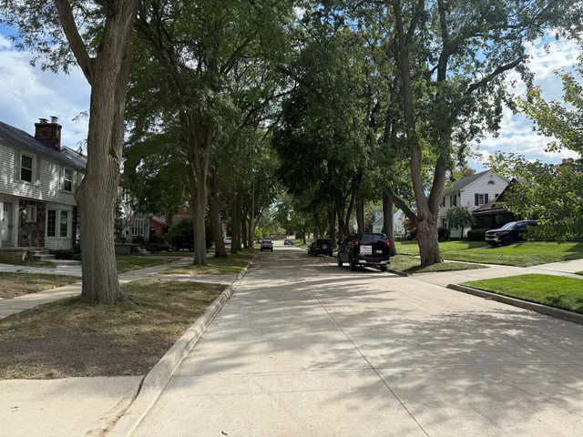 $359,900 | 1935 Church Place, Trenton, MI 48183