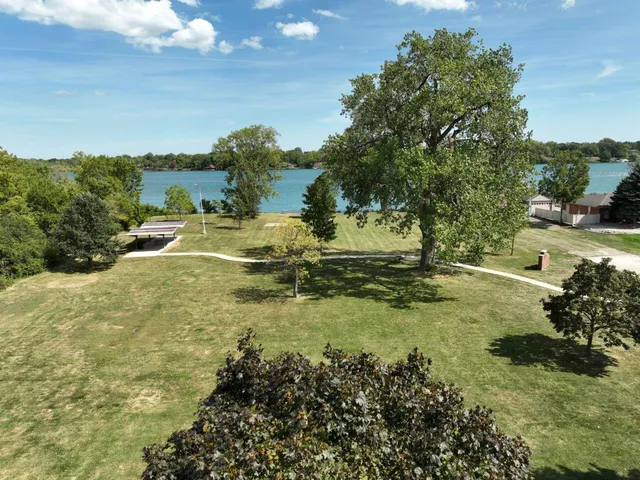 $359,900 | 1935 Church Place, Trenton, MI 48183