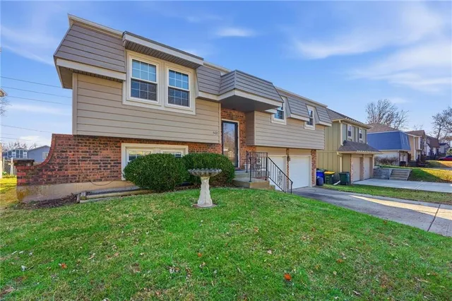 $250,000 | 5421 Crest Drive, Kansas City, KS 66106