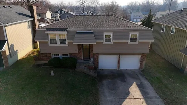 $250,000 | 5421 Crest Drive, Kansas City, KS 66106