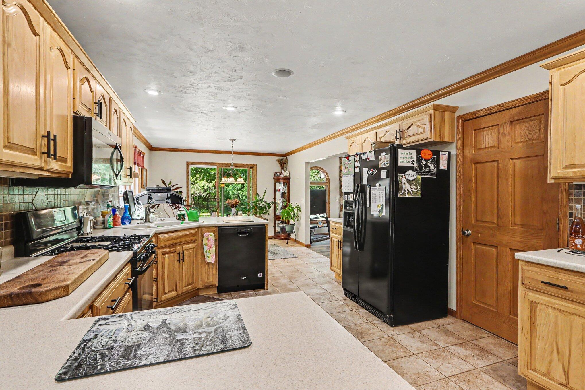 26805 Drape Road Lawton, MI 49065 - Photo 7 of 39 012_file_5069