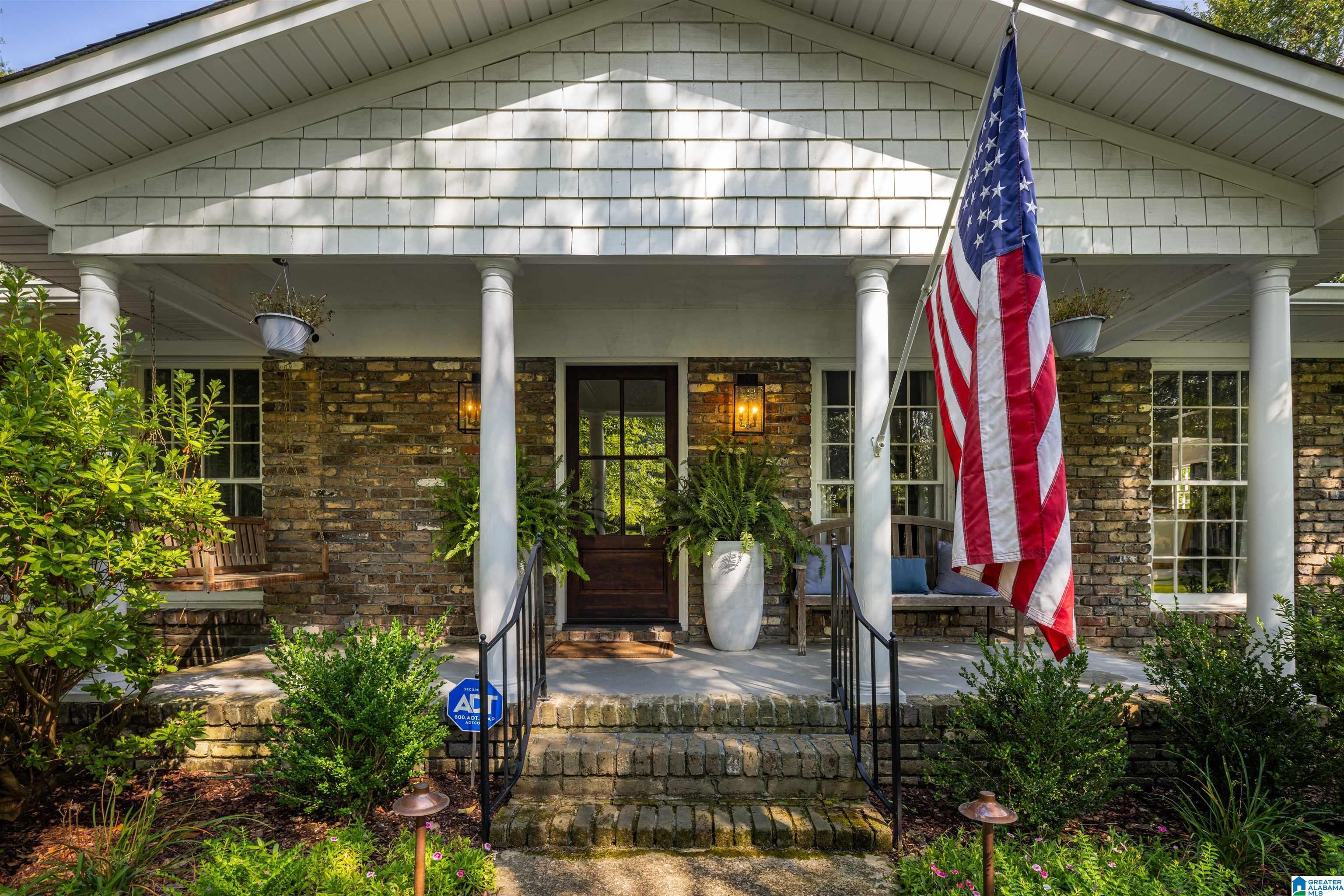 4389 Mountaindale Road Birmingham, AL 35213 - Photo 4 of 54