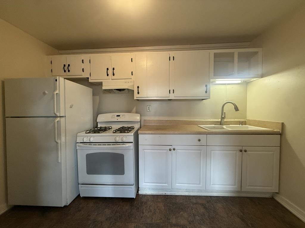 442 Merrimack Street, Unit 2W Manchester, NH 03103 - Photo 3 of 14