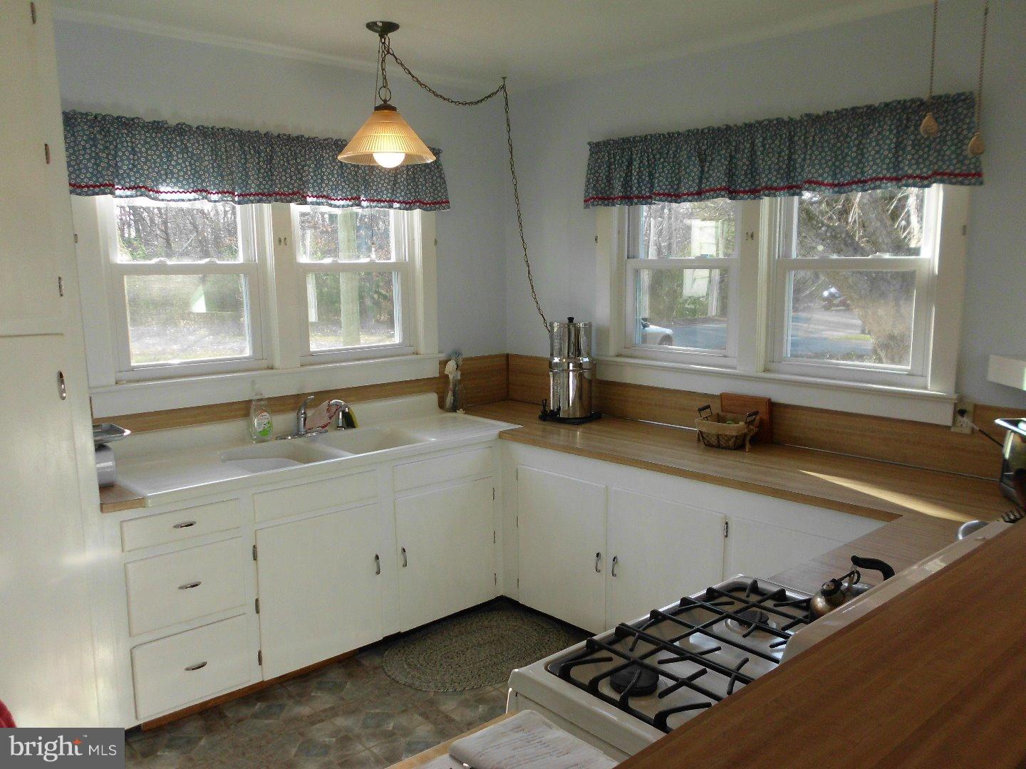 825 Deacon Road Hainesport, NJ 08036 - Photo 17 of 25 Gallery Image 17
