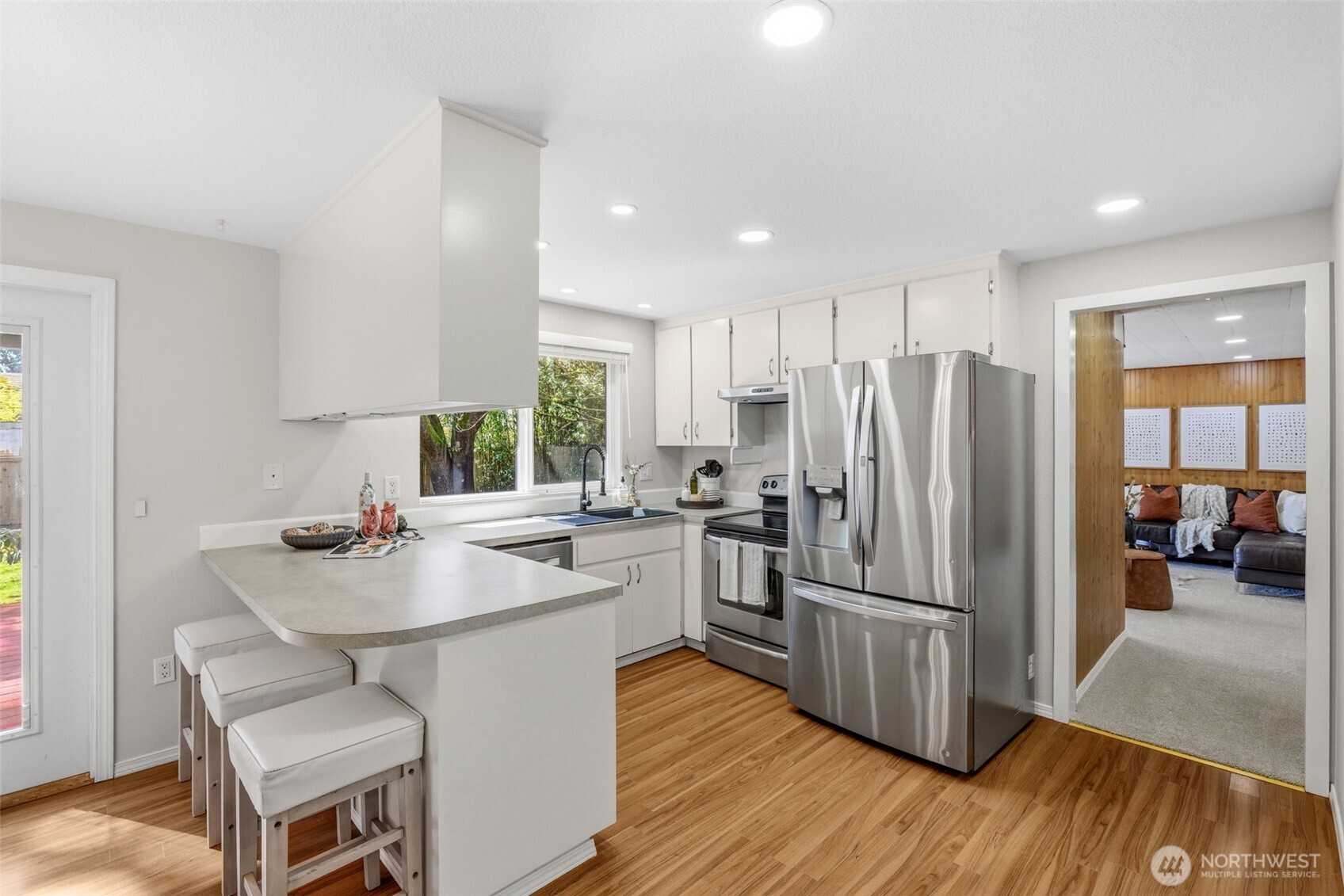 224 224th Street Southwest Bothell, WA 98021 - Photo 11 of 32