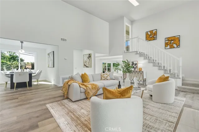 $1,443,000 | 2423 Rockdell Street, La Crescenta, CA 91214