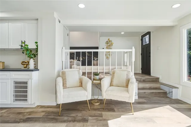 $1,443,000 | 2423 Rockdell Street, La Crescenta, CA 91214