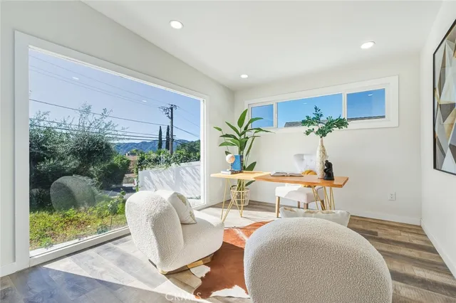 $1,443,000 | 2423 Rockdell Street, La Crescenta, CA 91214