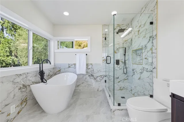 $1,443,000 | 2423 Rockdell Street, La Crescenta, CA 91214