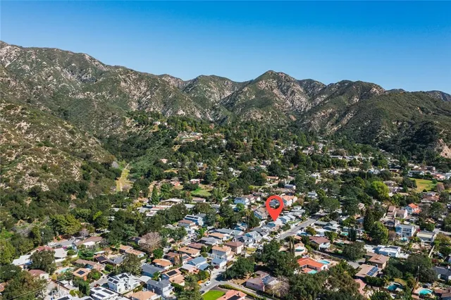 $1,443,000 | 2423 Rockdell Street, La Crescenta, CA 91214