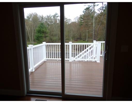 84 Mattapoisett Road Acushnet, MA 02743 - Photo 4 of 26 Gallery Image 4