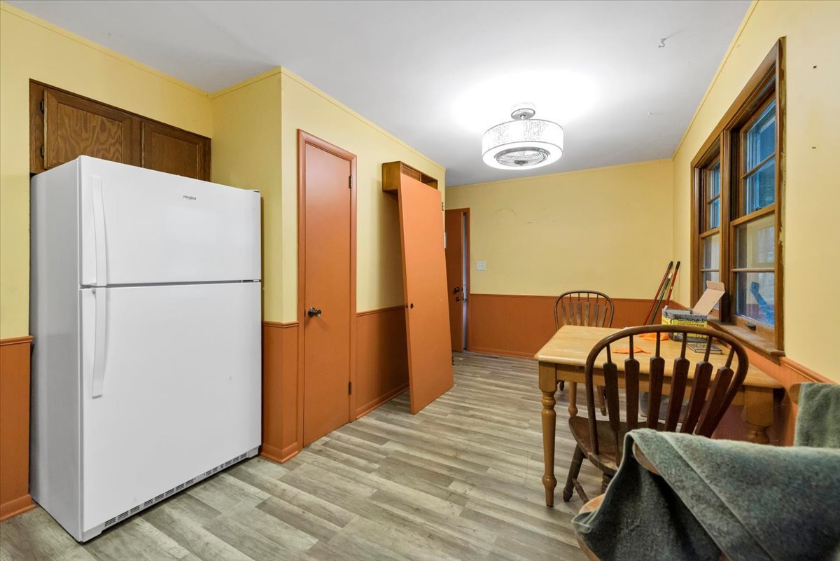 5715 Fox Lake Road McHenry, IL 60051 - Photo 6 of 19 Gallery Image 6