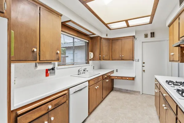 $929,000 | 5260 K Street, Sacramento, CA 95819