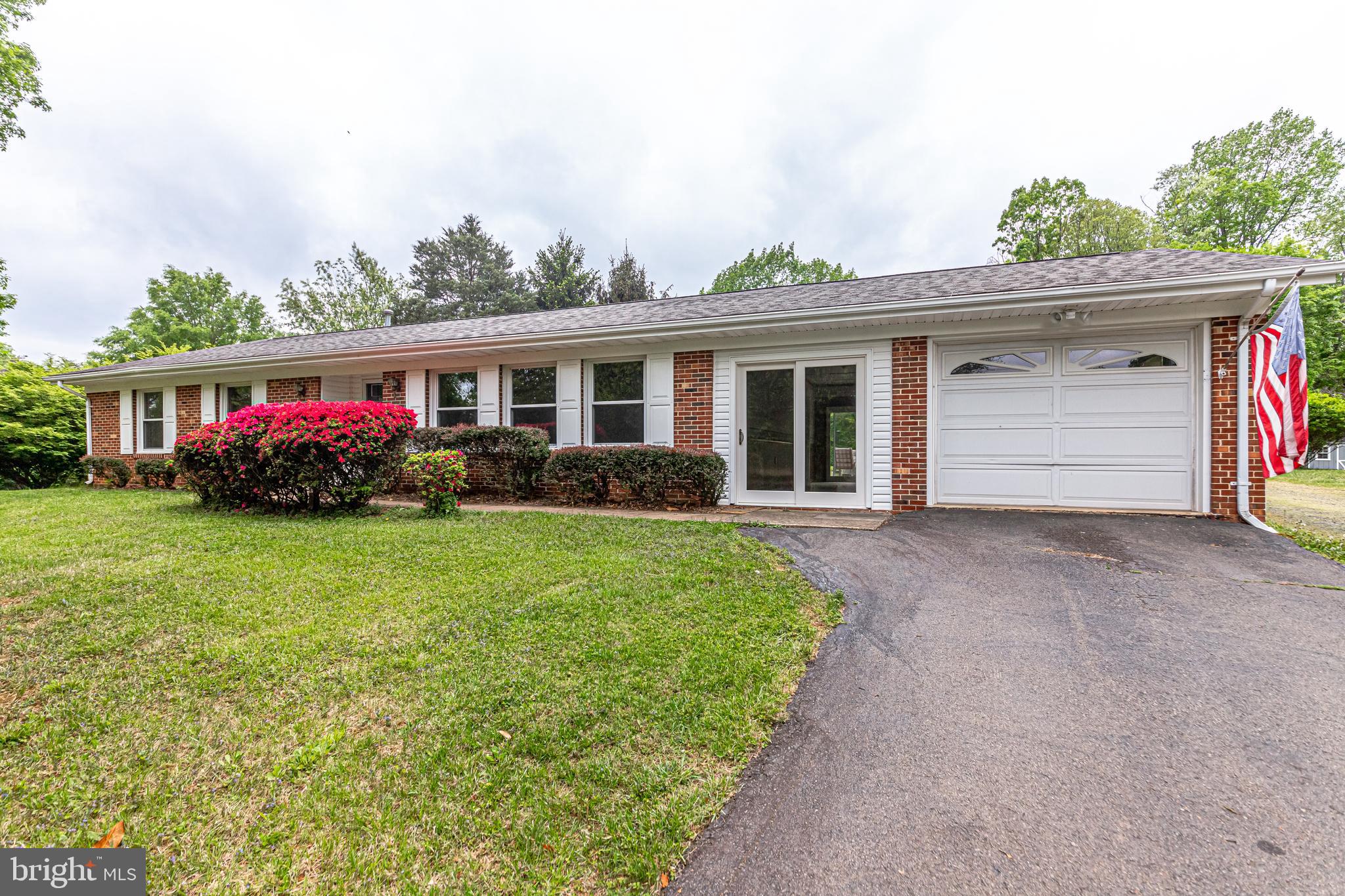7002 Settlers Ridge Road Warrenton, VA 20187 - Photo 2 of 58 Gallery Image 2