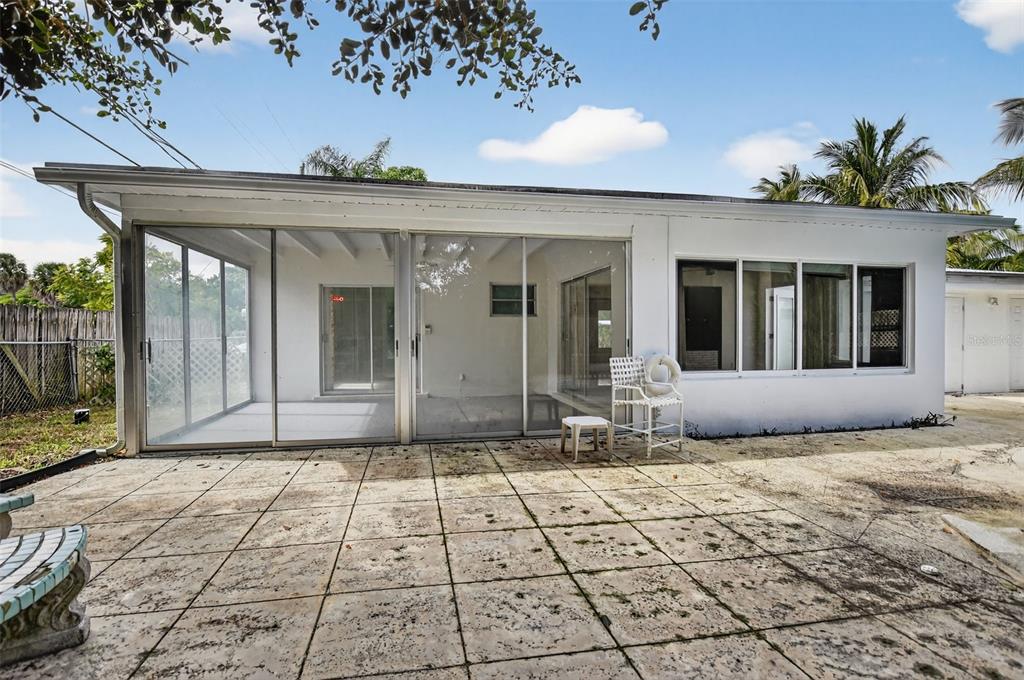 450 Northwest 12th Avenue Boca Raton, FL 33486 - Photo 34 of 58 a view of a house with door