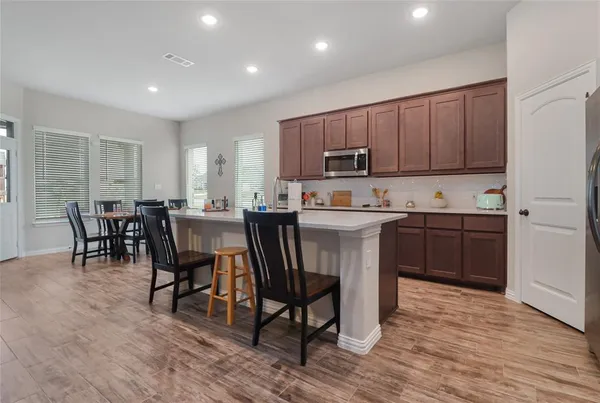 $479,900 | 189 Chester Road, Springtown, TX 76082