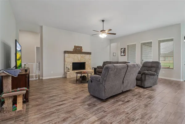 $479,900 | 189 Chester Road, Springtown, TX 76082