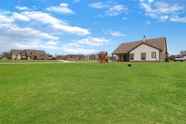 $479,900 | 189 Chester Road, Springtown, TX 76082