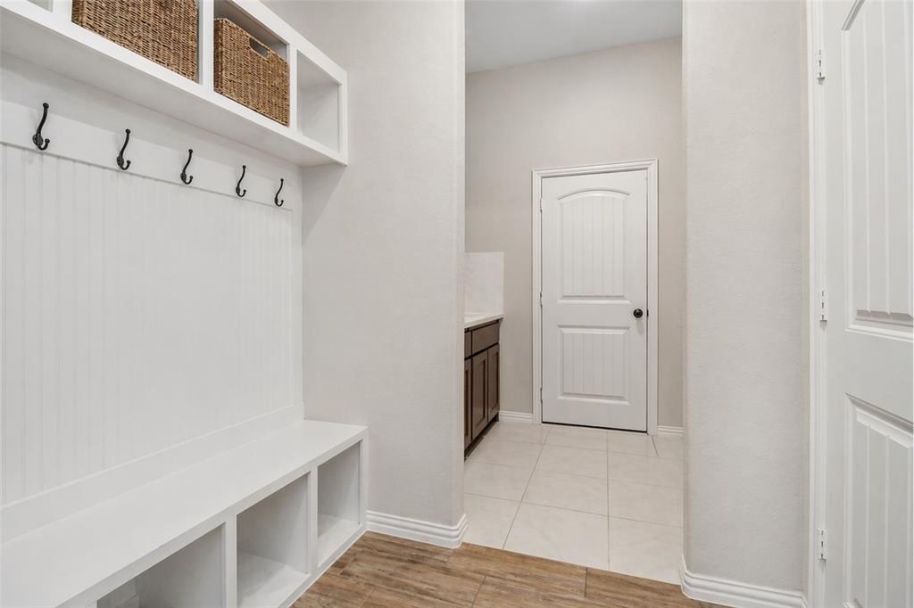 189 Chester Road Springtown, TX 76082 - Photo 9 of 28