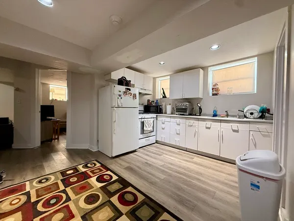 $1,500 | 11 John Street, Unit 8, Attleboro, MA 02703