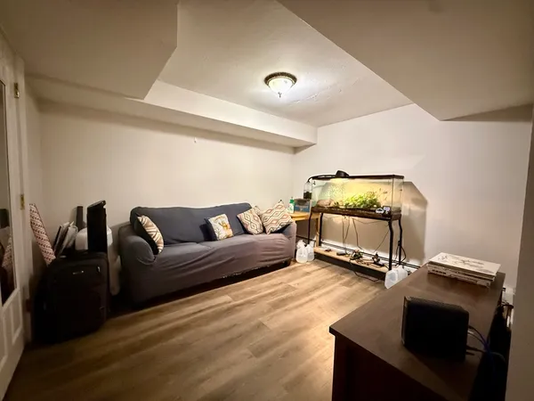 $1,500 | 11 John Street, Unit 8, Attleboro, MA 02703