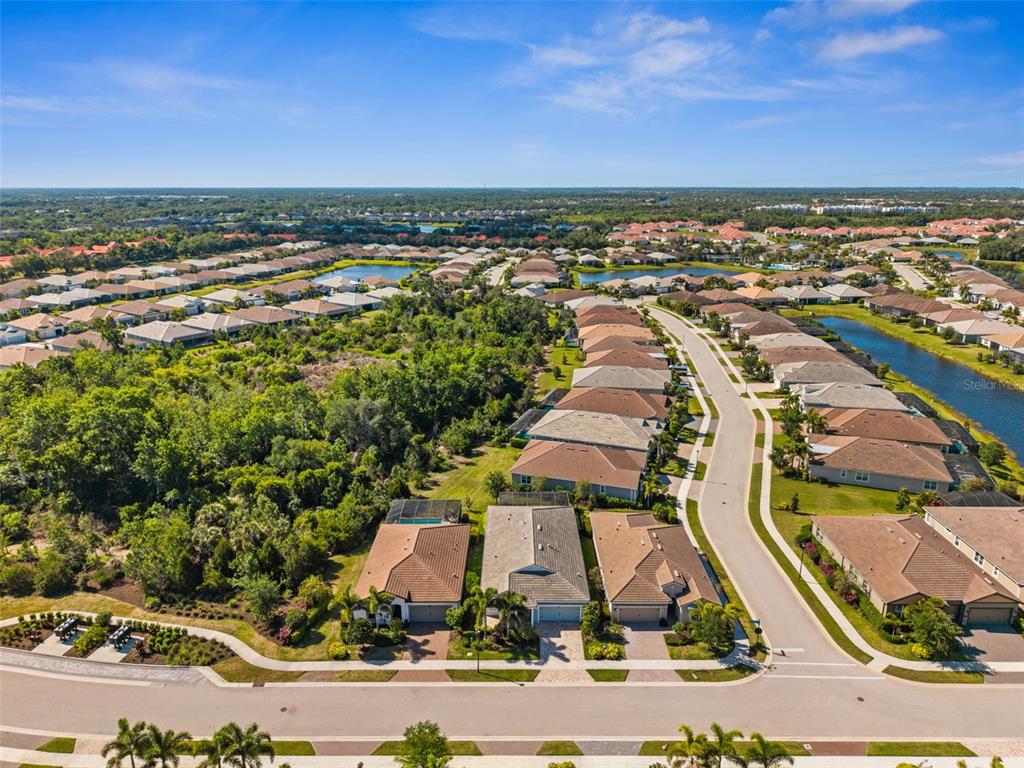 5632 Long Shore Loop Sarasota, FL 34238 - Photo 47 of 56 an aerial view of multiple house